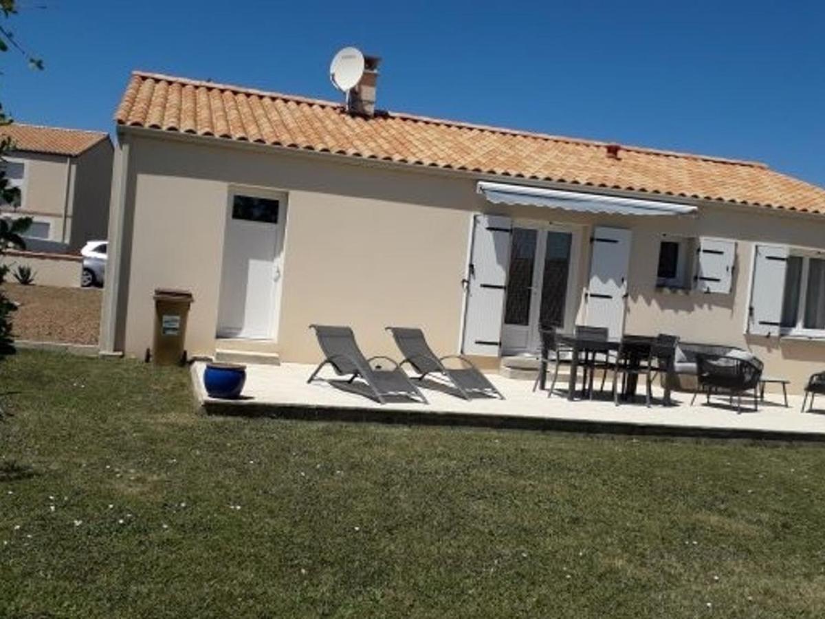 Maison Recente 5 Pers, Proche Mer Et Bourg, Jardin, Barbecue, Wifi, Animaux Sur Demande - Fr-1-476-165 Grues Exterior photo